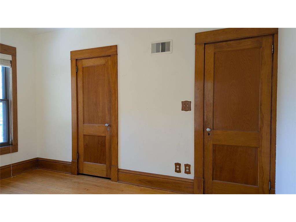 209 Oak Avenue SW Montgomery MN 56069 6788671 image59