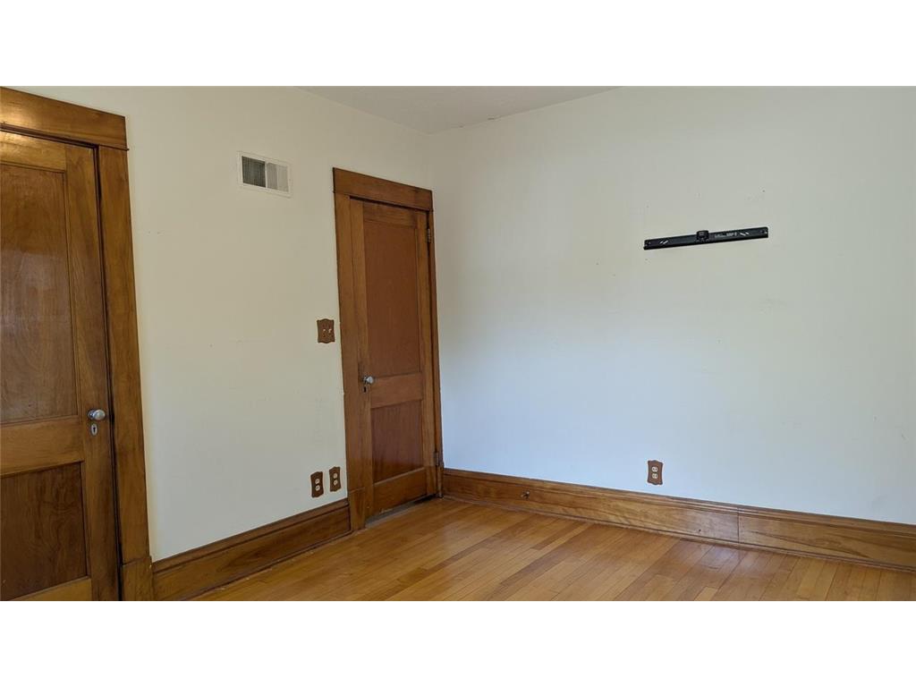 209 Oak Avenue SW Montgomery MN 56069 6788671 image60