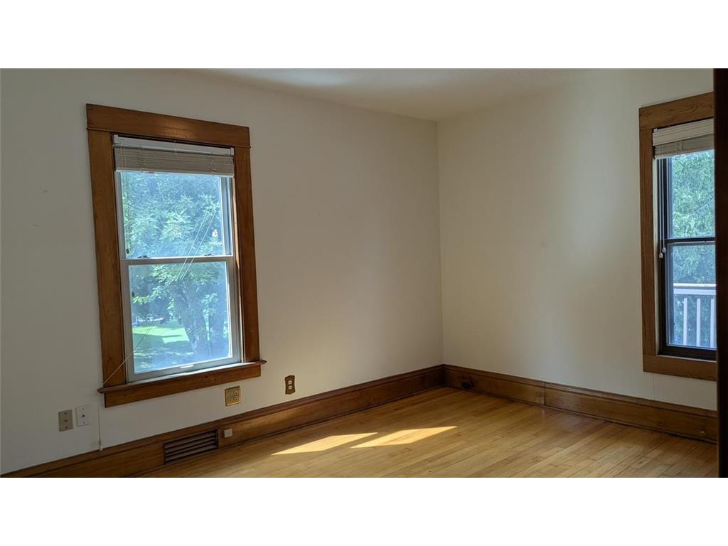 209 Oak Avenue SW Montgomery MN 56069 6788671 image61