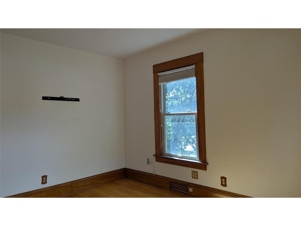 209 Oak Avenue SW Montgomery MN 56069 6788671 image62