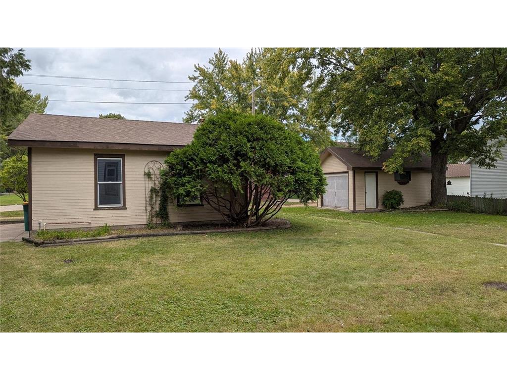 209 Oak Avenue SW Montgomery MN 56069 6788671 image73