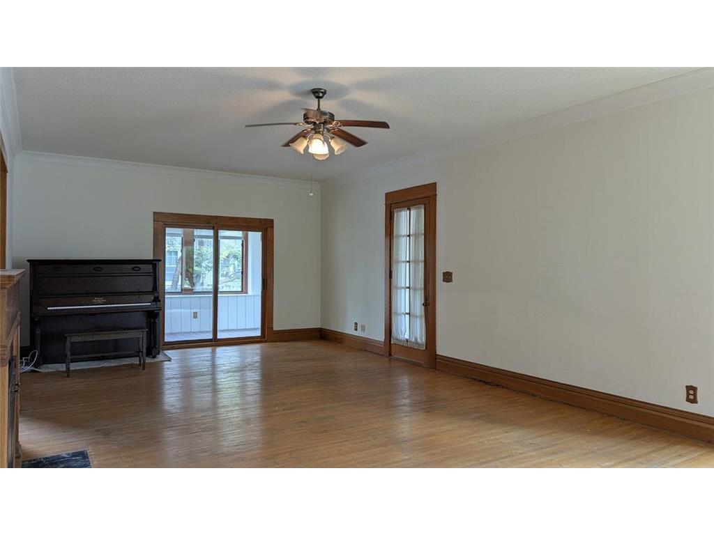 209 Oak Avenue SW Montgomery MN 56069 6788671 image8