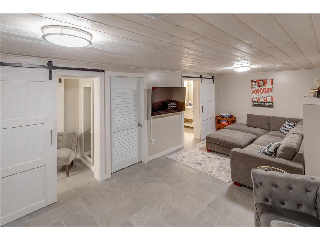 209 Park Avenue W Hackensack MN 56452 6774033 image32