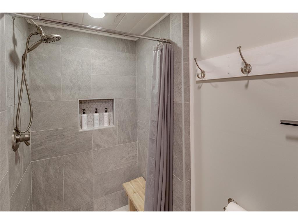 209 Park Avenue W Hackensack MN 56452 6774033 image33