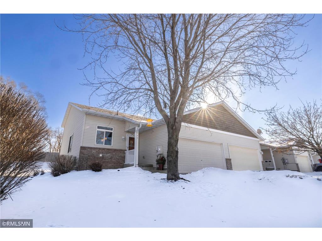209 Pine Street Cannon Falls MN 55009 7024537 image1