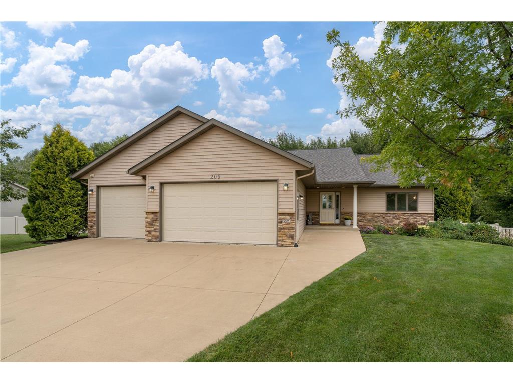 209 Pinehurst Drive Mankato MN 56001 6771260 image1