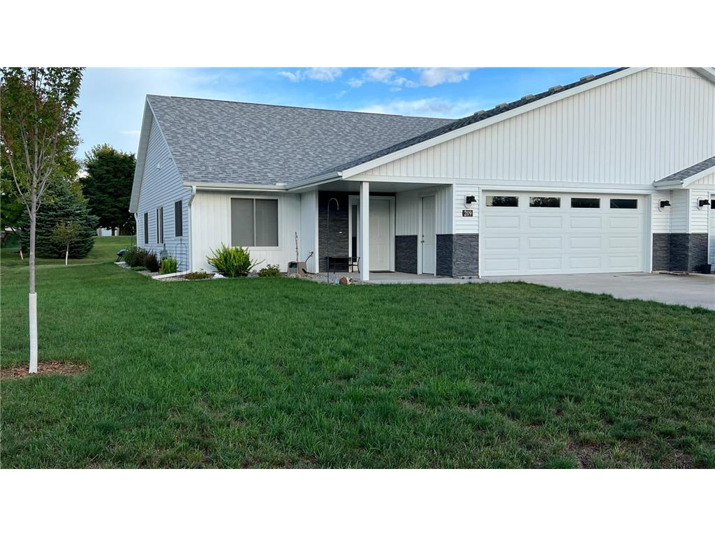 209 Plum Run Le Sueur MN 56058 6440187 image1