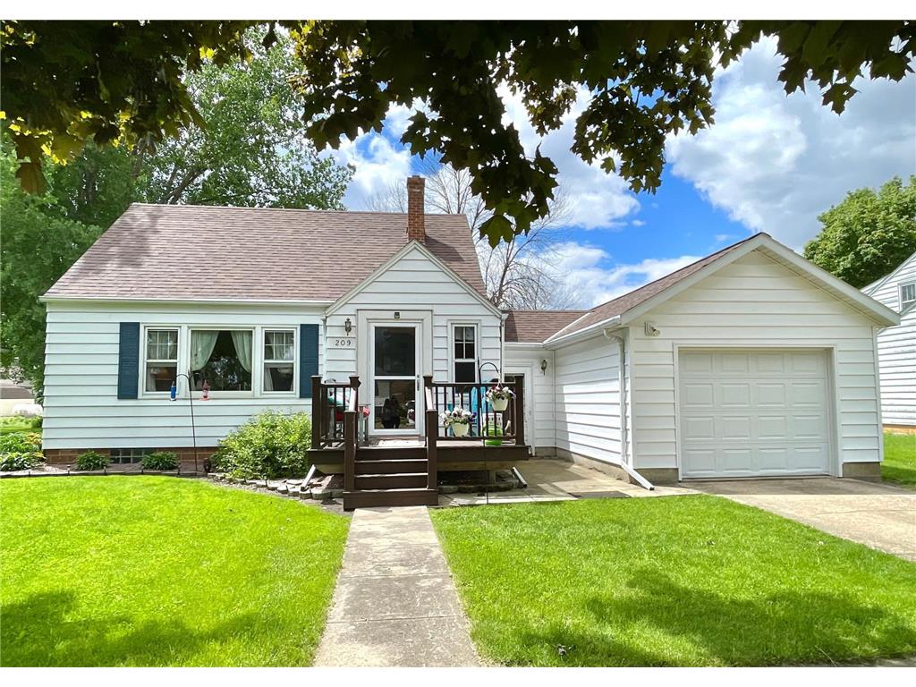 209 Prairie Street N Comfrey MN 56019 6544114 image1