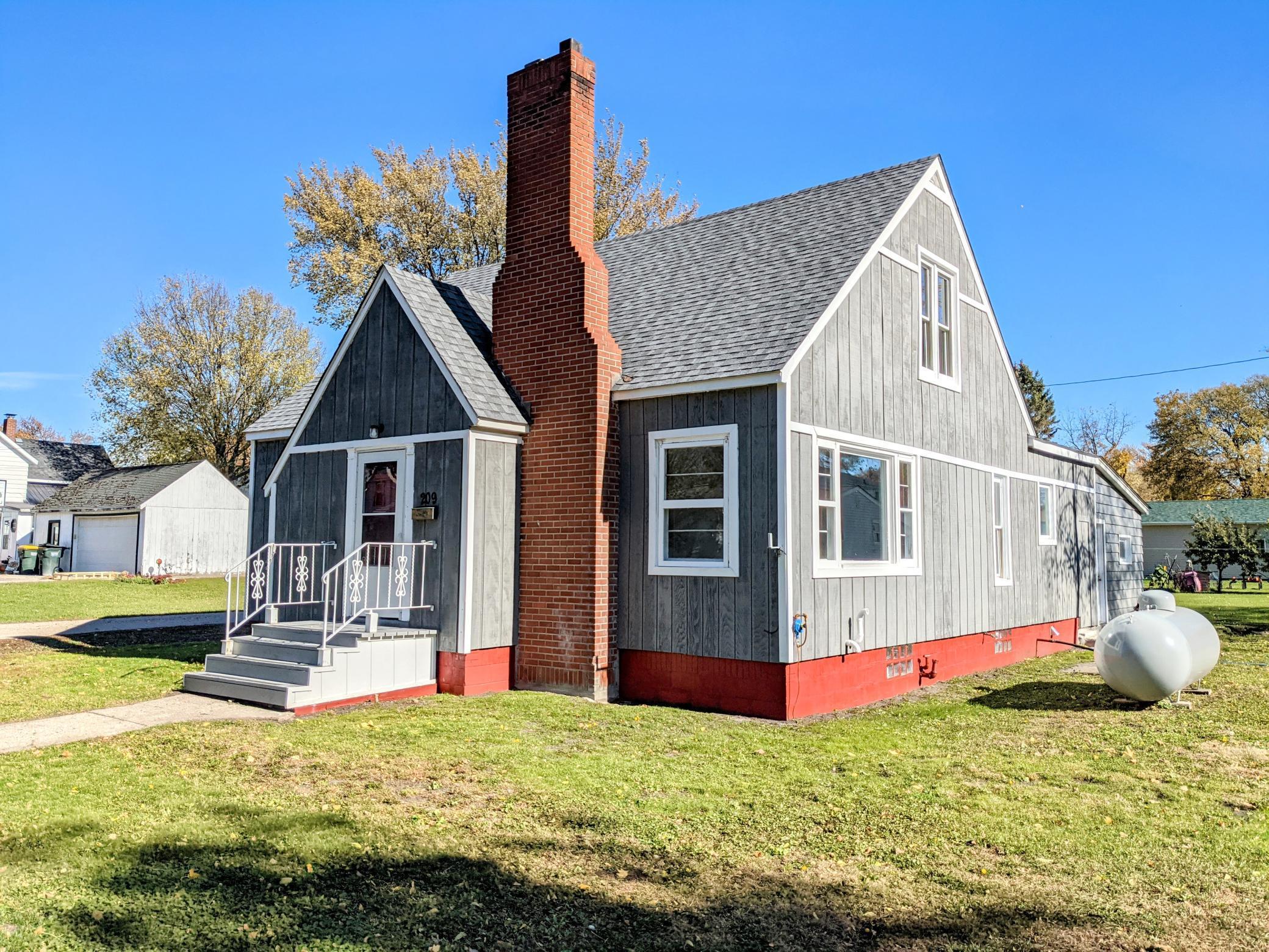 209 S 7th Street, Olivia, MN 56277 MLS 6093624 Edina Realty