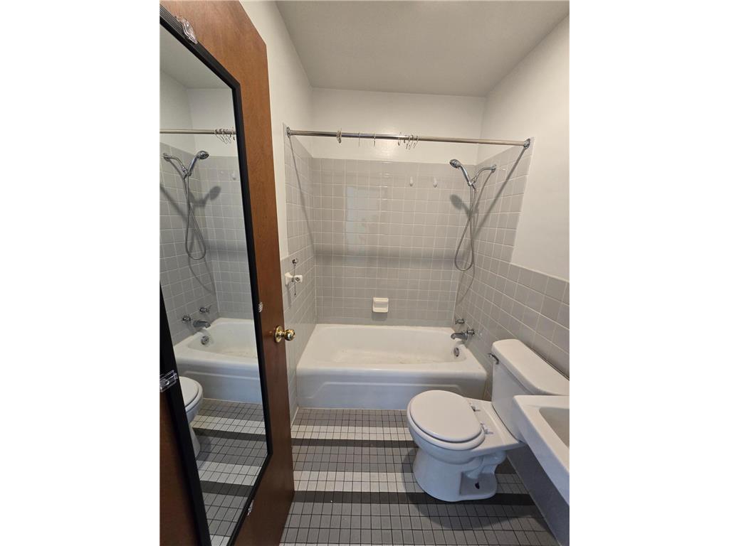 209 S Minnesota Street New Ulm MN 56073 6820873 image14