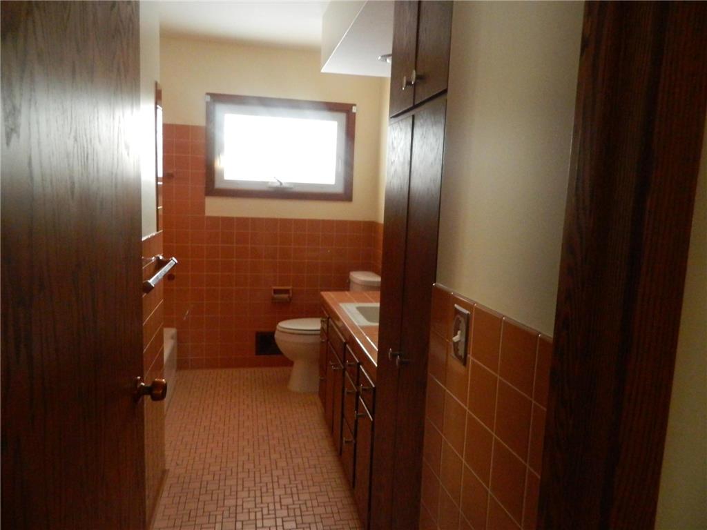 209 Valley High Road Burnsville MN 55337 6819949 image8