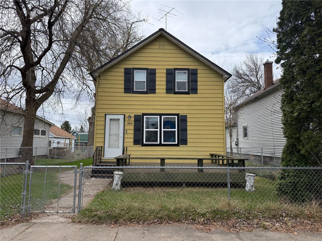 209 W Howard Avenue Keewatin MN 55753 7070134 image1