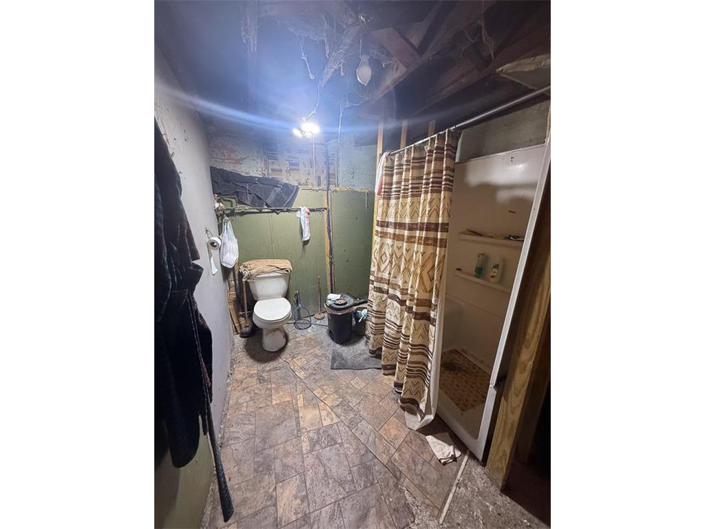 209 Walnut Street Marshall MN 56258 7013471 image18