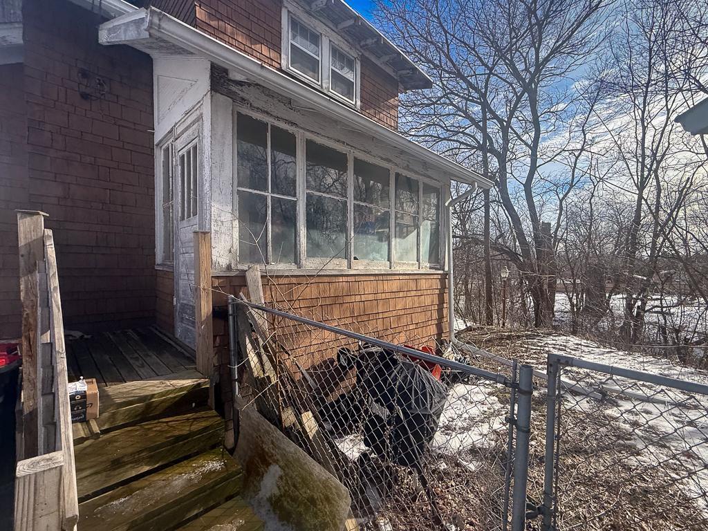 209 Walnut Street Marshall MN 56258 7013471 image3