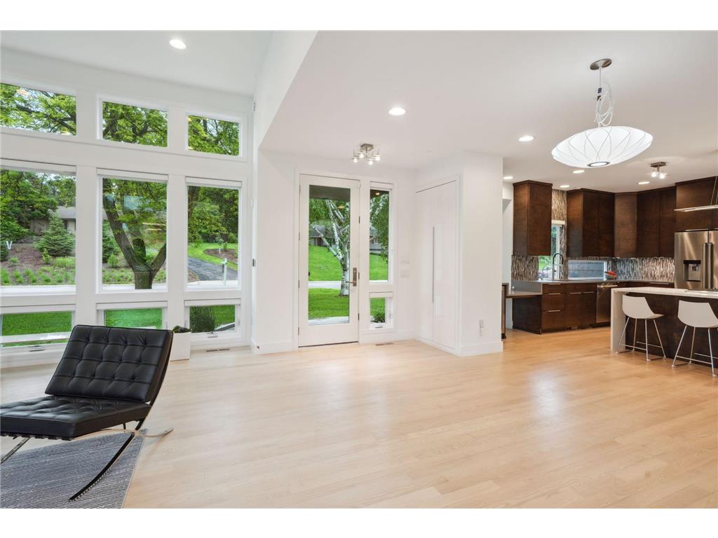 209 Westwood Drive N Golden Valley MN 55422 6682760 image8