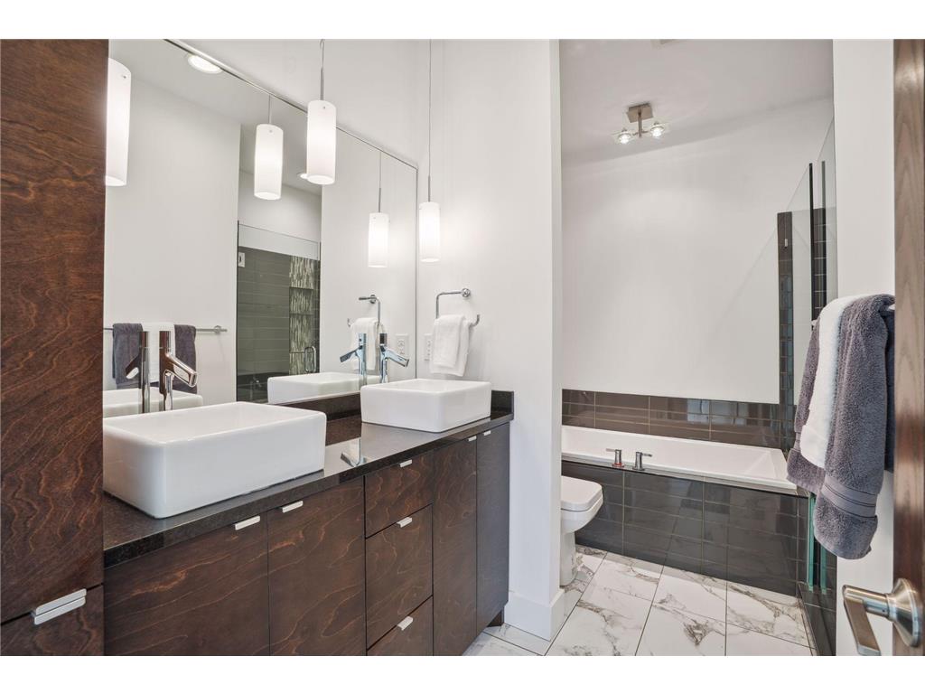 209 Westwood Drive N Golden Valley MN 55422 6798604 image23