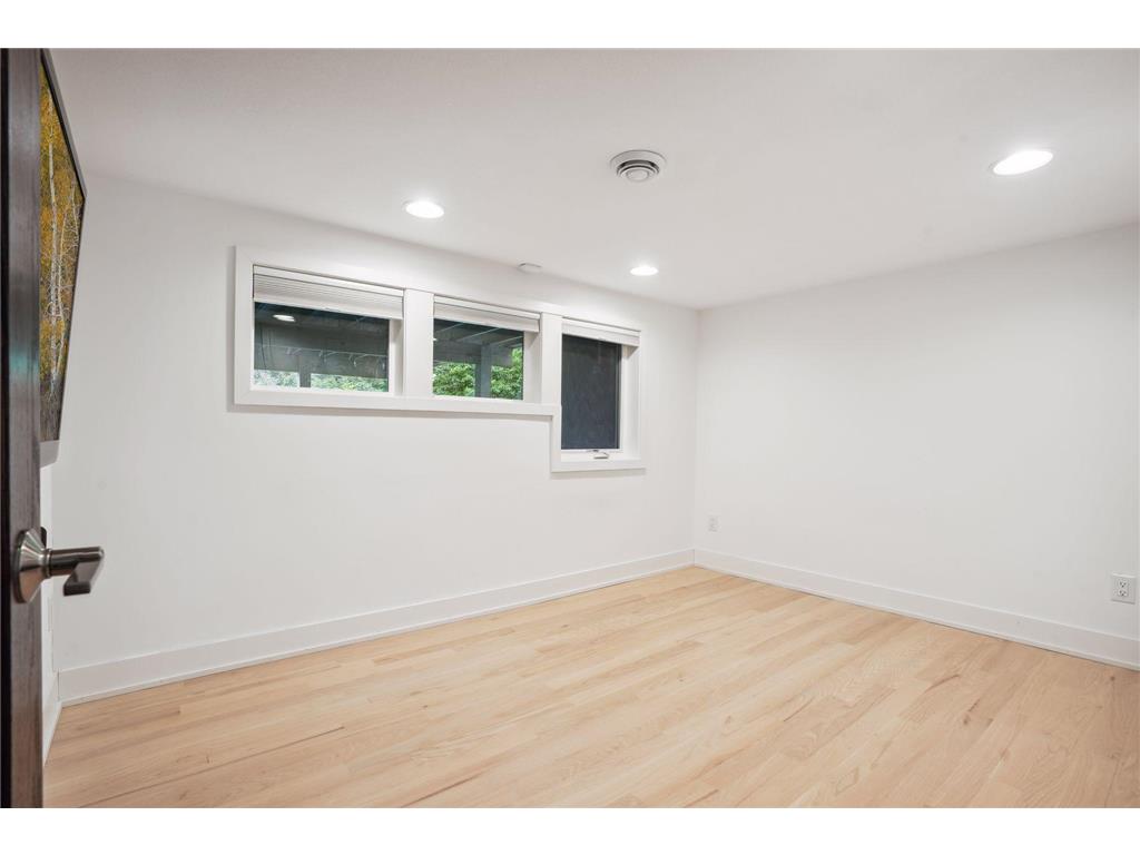 209 Westwood Drive N Golden Valley MN 55422 6798604 image27