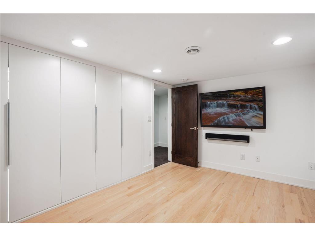 209 Westwood Drive N Golden Valley MN 55422 6798604 image28