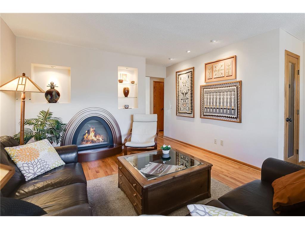 209 Windsor Court New Brighton MN 55112 6497909 image1