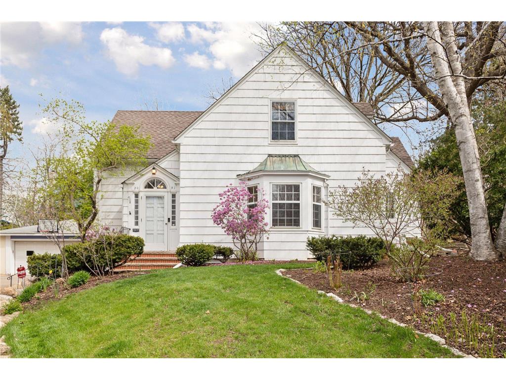 2091 Dudley Avenue Saint Paul MN 55108 6508798 image1