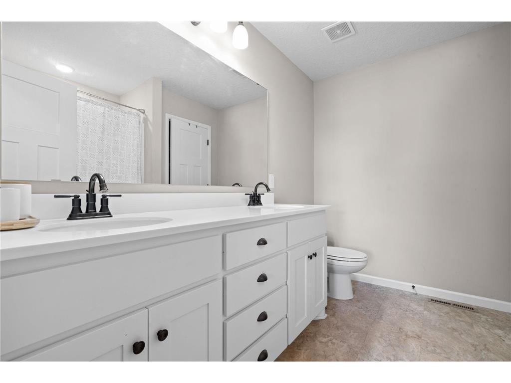 20924 Hardwood Road N Forest Lake MN 55025 7002569 image17