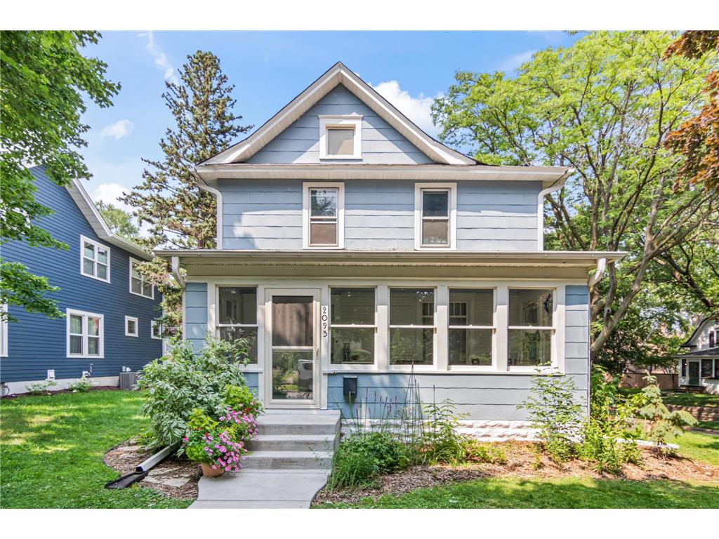 2093 Roblyn Avenue Saint Paul MN 55104 6764727 image1