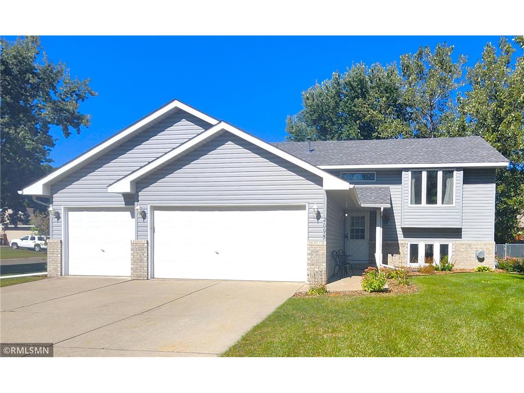 2095 122nd Avenue NW Coon Rapids MN 55448 6607654 image1