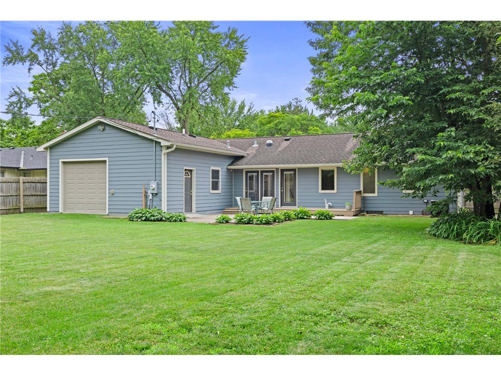 2095 Blomquist Avenue White Bear Lake MN 55110 7103474 image39