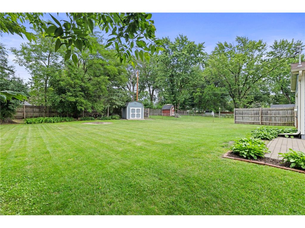 2095 Blomquist Avenue White Bear Lake MN 55110 7103474 image41