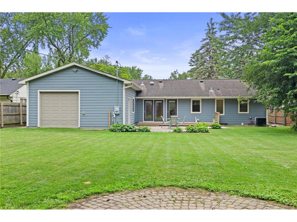 2095 Blomquist Avenue White Bear Lake MN 55110 7103474 image42