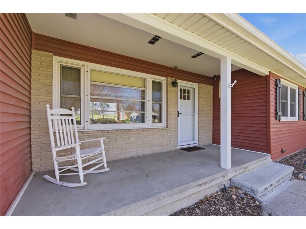 2095 Fairways Lane Roseville MN 55113 7056779 image2