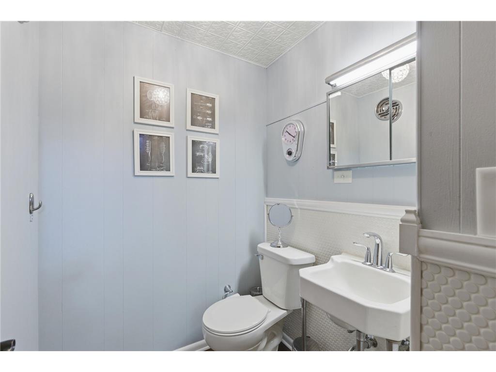 2095 Fairways Lane Roseville MN 55113 7056779 image22
