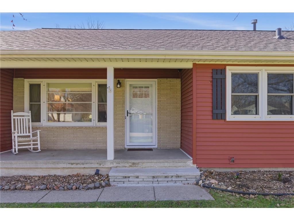 2095 Fairways Lane Roseville MN 55113 7056779 image3