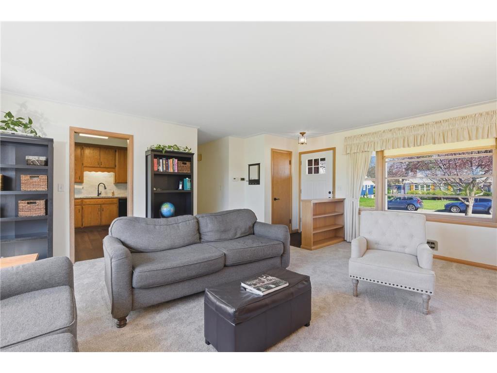 2095 Fairways Lane Roseville MN 55113 7056779 image4