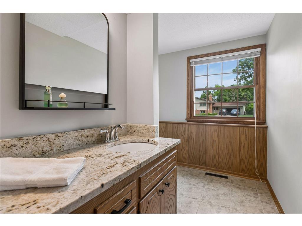 2095 Kelly Drive Golden Valley MN 55427 7086611 image29