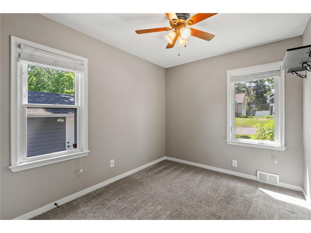 2097 Belmont Lane E North Saint Paul MN 55109 7073823 image20