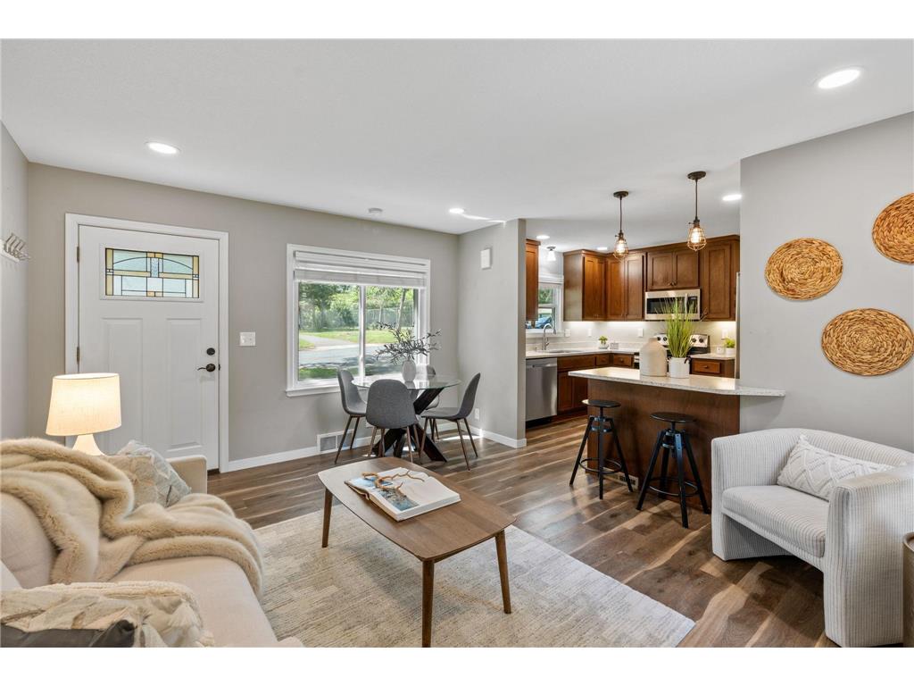 2097 Belmont Lane E North Saint Paul MN 55109 7073823 image3