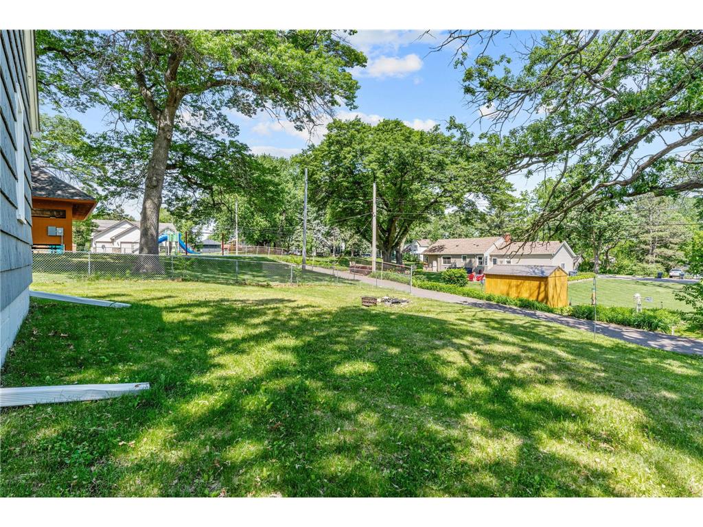 2097 Belmont Lane E North Saint Paul MN 55109 7073823 image32