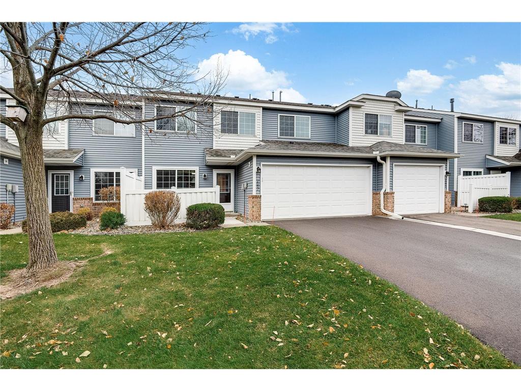 2097 Gresham Avenue N, Oakdale, MN, 55128 MLS 6463973 Edina Realty