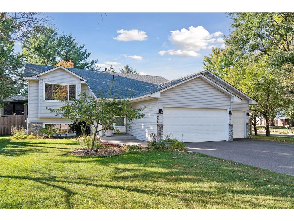 2098 122nd Avenue NW Coon Rapids MN 55448 6612546 image1