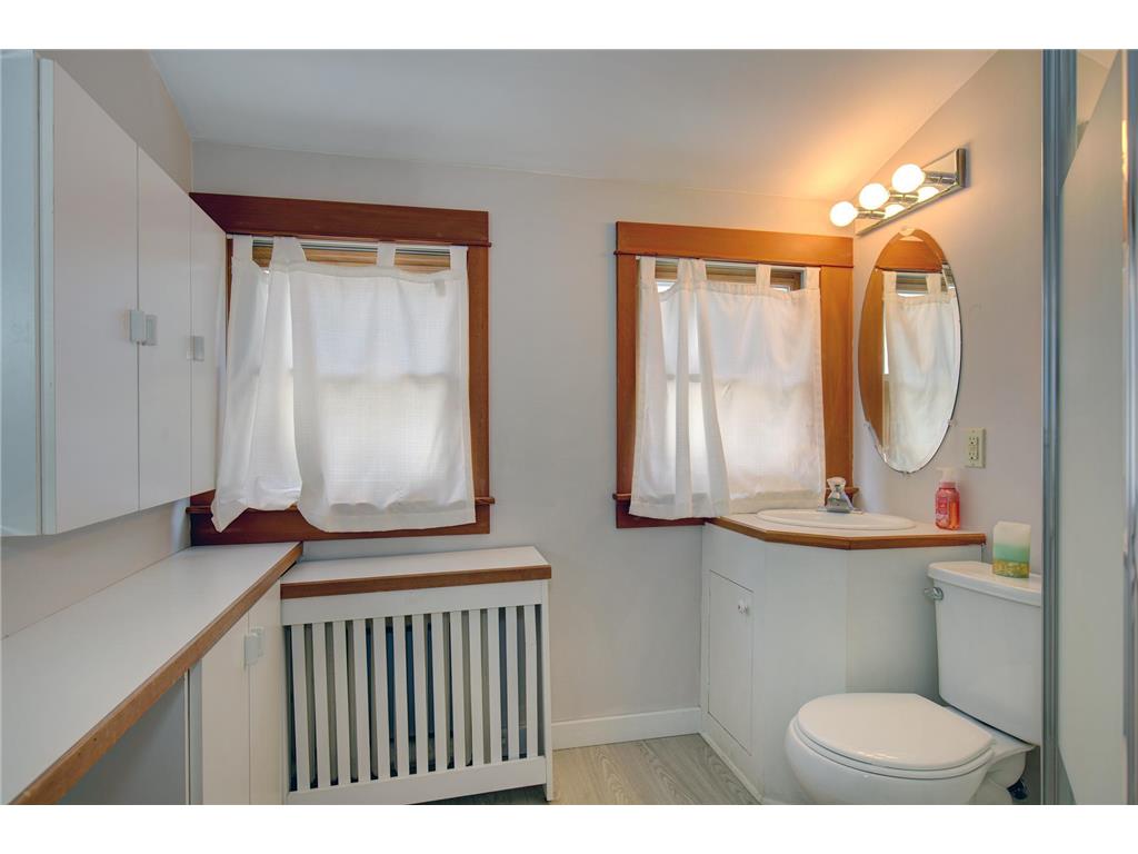 2098 Marshall Avenue Saint Paul MN 55104 6786062 image16