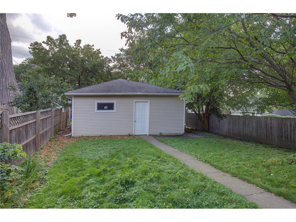 2098 Marshall Avenue Saint Paul MN 55104 6786062 image26