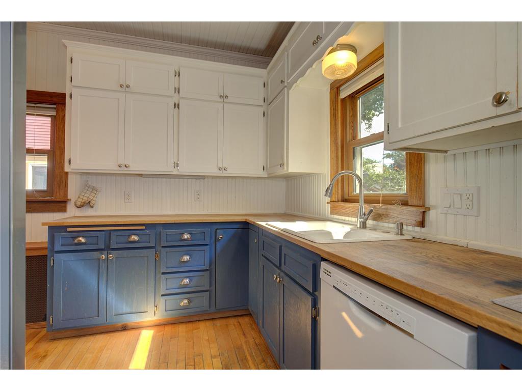 2098 Marshall Avenue Saint Paul MN 55104 6786062 image9