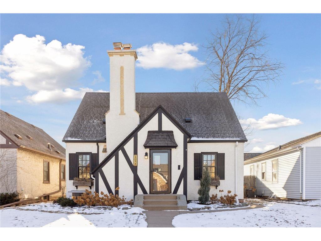 2098 Pinehurst Avenue Saint Paul MN 55116 6652219 image1