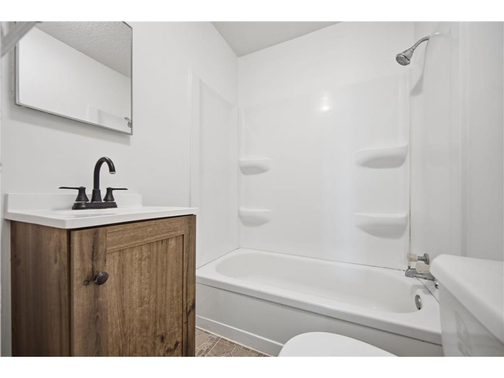 2099 317th Avenue NE Isanti Twp MN 55008 - Florence 7048729 image16