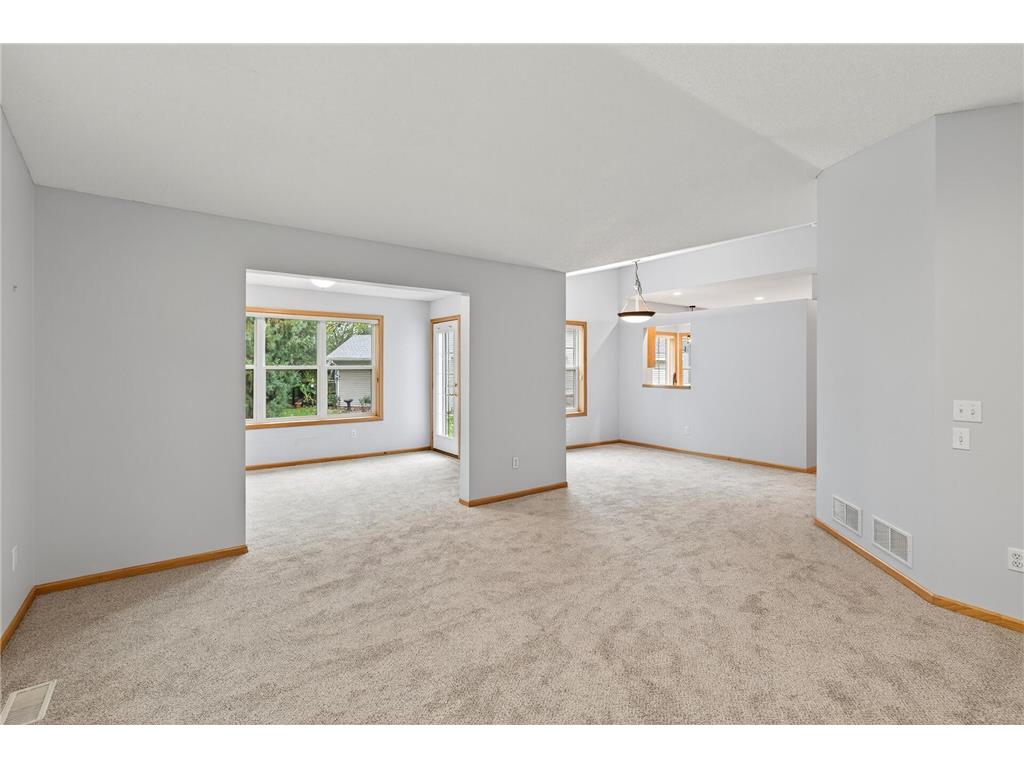 2099 Albemarle Court N Roseville MN 55113 6805354 image10