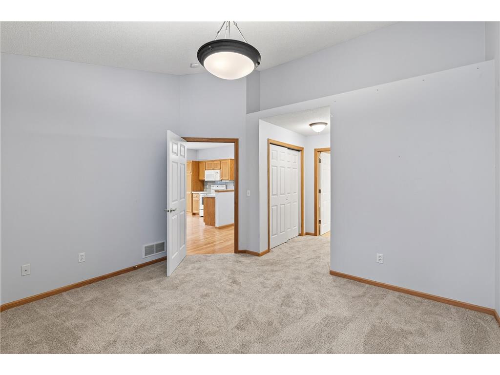 2099 Albemarle Court N Roseville MN 55113 6805354 image16