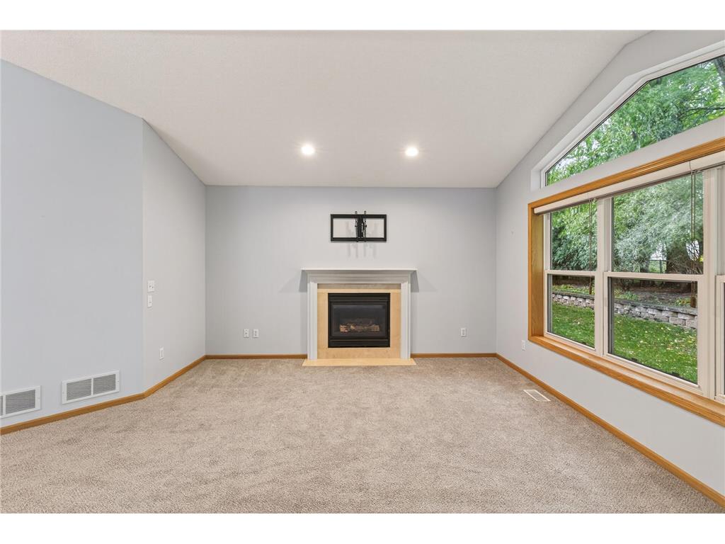 2099 Albemarle Court N Roseville MN 55113 6805354 image8