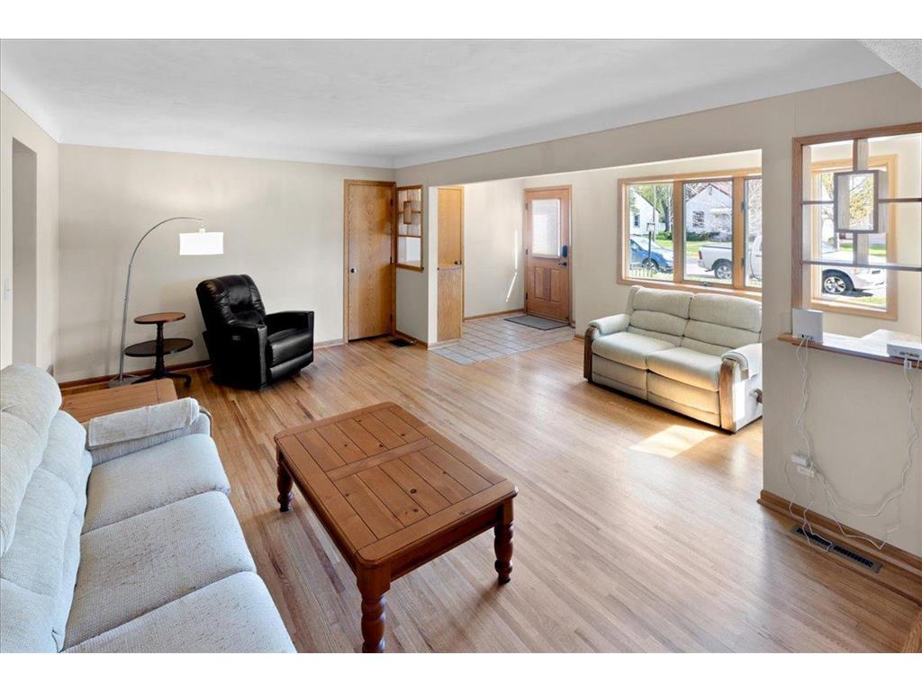 2099 Lacrosse Avenue Saint Paul MN 55119 7066006 image13