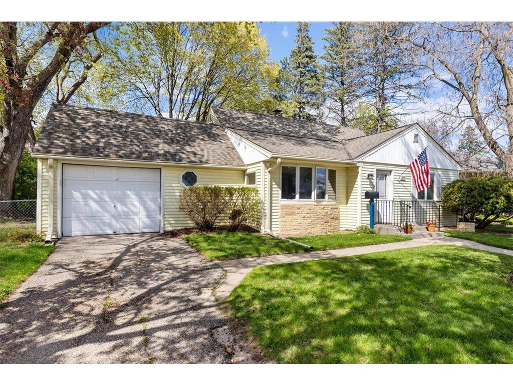 2099 Lacrosse Avenue Saint Paul MN 55119 7066006 image3